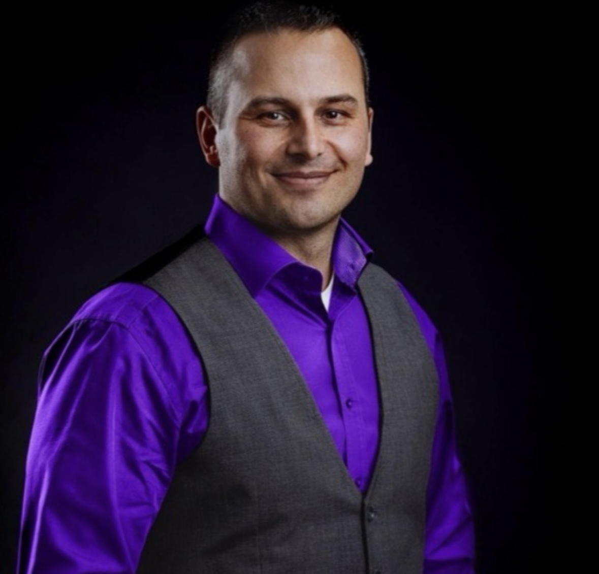 Porträt Senator Dr.-Ing. Dennis Bakir, Gastgeber des Webinars